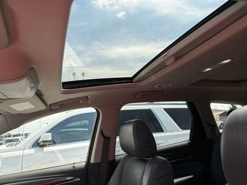 Used 2018 Buick Enclave Essence FWD image 8