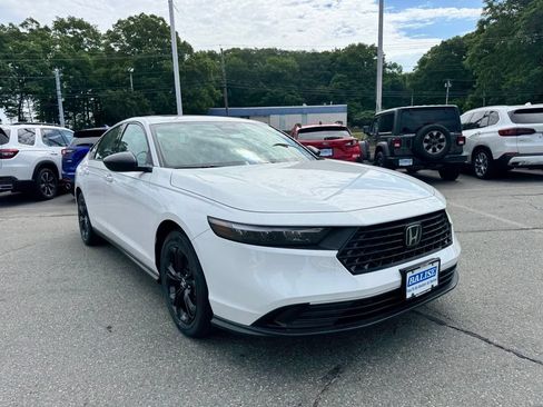 New 2025 Honda Accord SE image 8