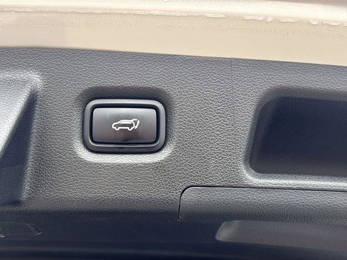 Used 2023 Hyundai Santa Fe SEL image 18