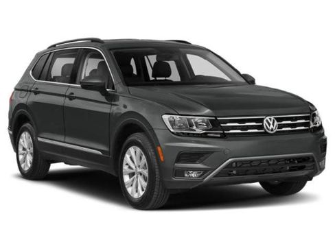 Used 2018 Volkswagen Tiguan SE image 6