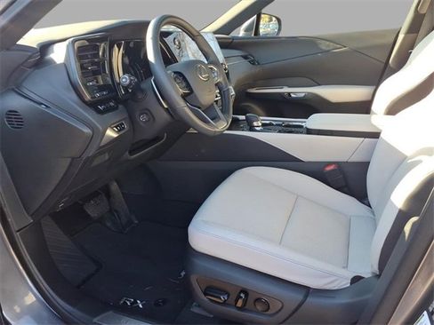 Used 2023 Lexus RX 350 Premium image 15