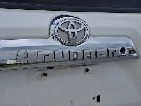 Used 2010 Toyota 4Runner SR5 image 33