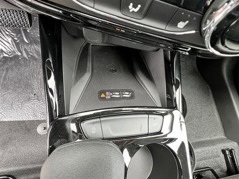 New 2026 Chevrolet Trax LT w/ Sunroof Package FWD image 14