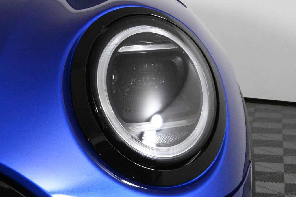 Certified 2025 MINI Cooper S FWD image 11