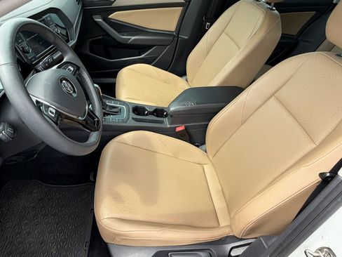 Used 2020 Volkswagen Jetta SE FWD image 18