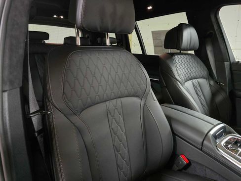 New 2026 BMW X7 M60i image 11
