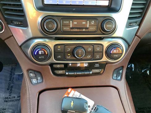 Used 2015 Chevrolet Suburban LTZ image 45