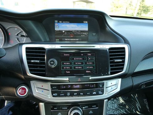 Used 2015 Honda Accord EX-L image 17