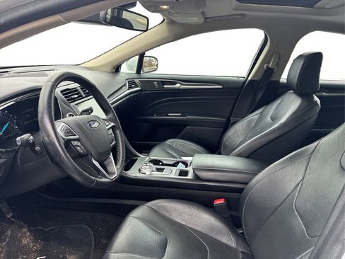 Used 2020 Ford Fusion Titanium AWD/4WD image 9