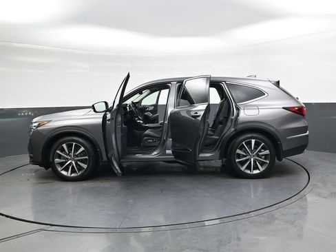 Used 2025 Acura MDX w/ Technology Package image 39