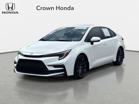 Used 2024 Toyota Corolla XSE FWD image 1