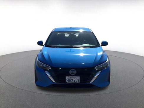 Used 2025 Nissan Sentra SV image 4