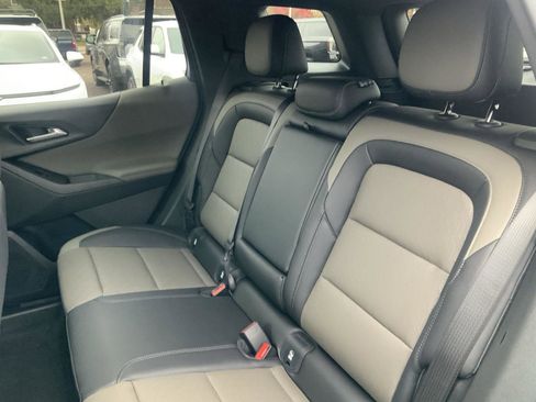 New 2026 Chevrolet Equinox LT w/ Convenience Package II image 11