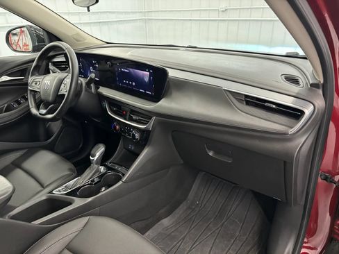 Used 2024 Buick Encore GX Sport Touring w/ Black Roof Package FWD image 33