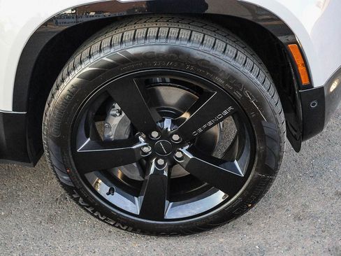 New 2026 Land Rover Defender 130 X-Dynamic SE image 14