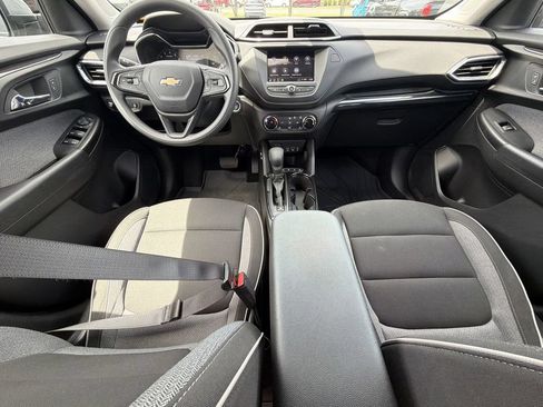 Used 2023 Chevrolet TrailBlazer LT FWD image 22