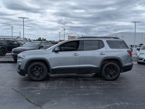 Used 2023 GMC Acadia AT4 w/ Preferred Package AWD/4WD image 4