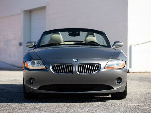 Used 2004 BMW Z4 3.0i image 4