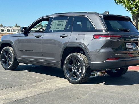 New 2026 Jeep Grand Cherokee Limited image 6