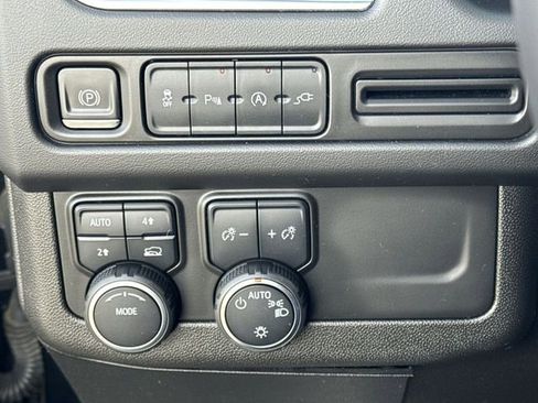 Used 2021 Chevrolet Tahoe LS image 17