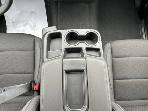 New 2026 GMC Sierra 1500 Elevation image 13