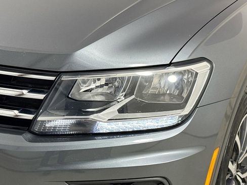 Used 2019 Volkswagen Tiguan SE w/ Panoramic Sunroof Package FWD image 40