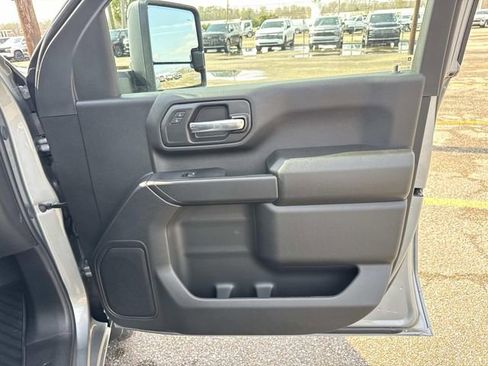 New 2026 Chevrolet Silverado 2500 Custom w/ Custom Value Package AWD/4WD image 33