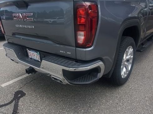 Used 2021 GMC Sierra 1500 SLE w/ X31 Off-Road Package AWD/4WD image 2