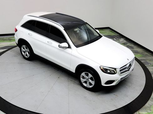 Used 2018 Mercedes-Benz GLC 300 GLC300 w/ Premium Package image 34