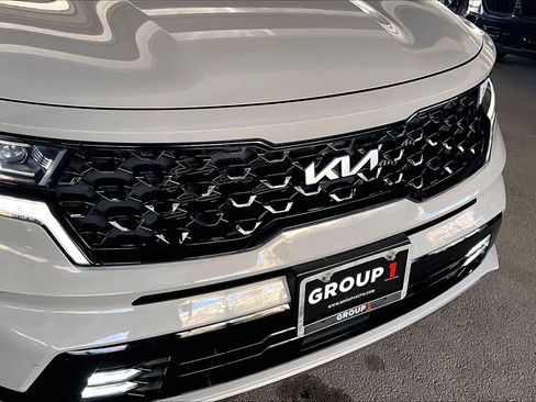 Used 2023 Kia Sorento SX image 29