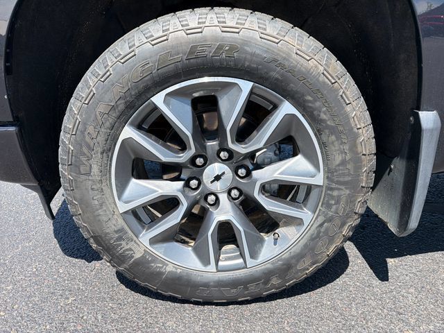 Used 2024 Chevrolet Silverado 1500 RST AWD/4WD image 11