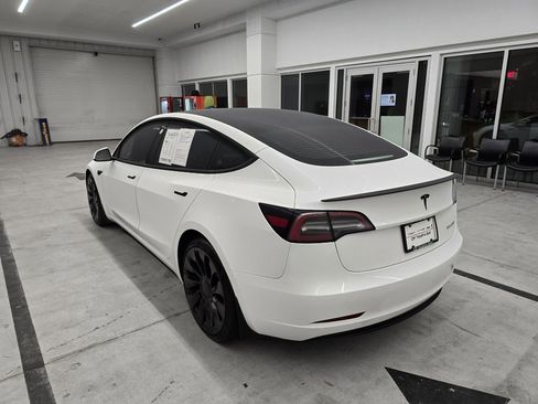 Used 2023 Tesla Model 3 Performance image 4