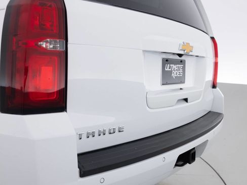 Used 2018 Chevrolet Tahoe LT AWD/4WD image 16