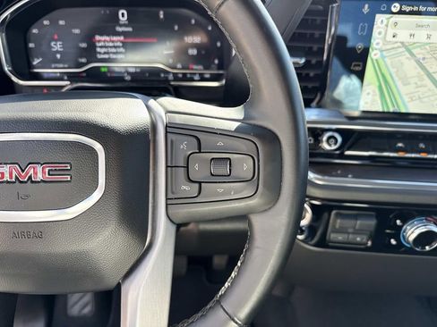 Certified 2025 GMC Sierra 1500 SLT image 24