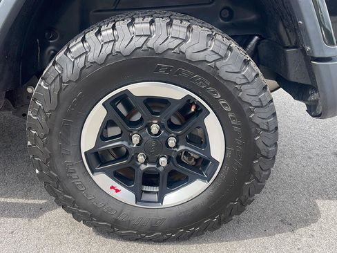 Used 2021 Jeep Wrangler Unlimited Rubicon AWD/4WD image 12