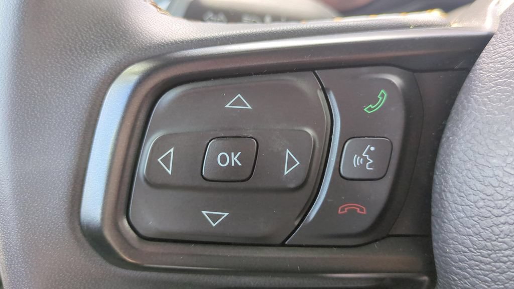 Used 2025 Jeep Wrangler Unlimited Sport AWD/4WD image 18
