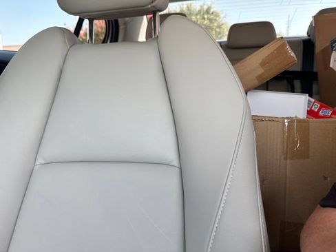 Used 2019 MAZDA MAZDA3 Sedan w/ Preferred Package FWD image 5