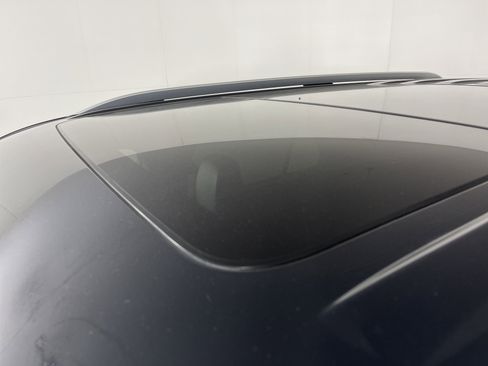 Used 2022 Ford Explorer Platinum w/ Equipment Group 601A image 6