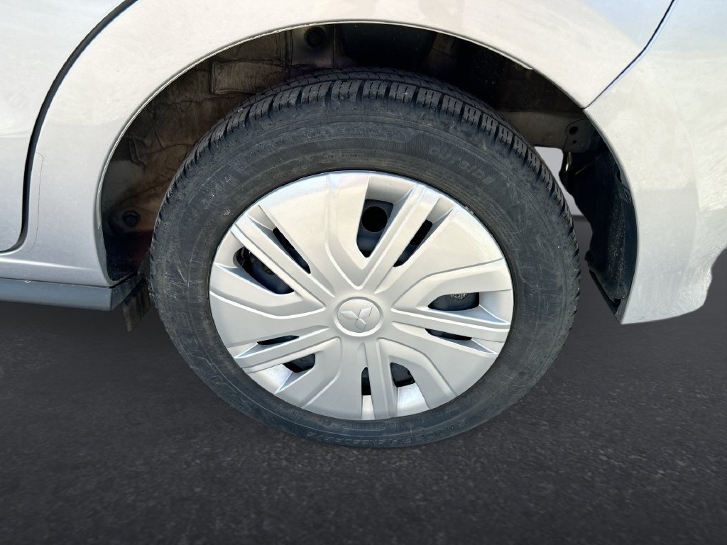 Used 2024 Mitsubishi Mirage ES FWD image 10