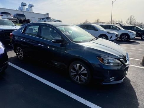 Used 2016 Nissan Sentra SL image 6