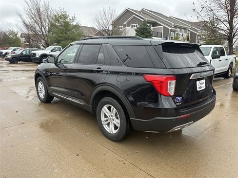 Certified 2023 Ford Explorer XLT w/ Equipment Group 202A image 7