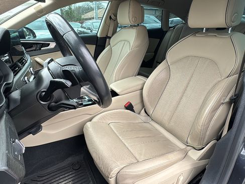 Used 2022 Audi A5 2.0T Premium Plus w/ Premium Plus image 14