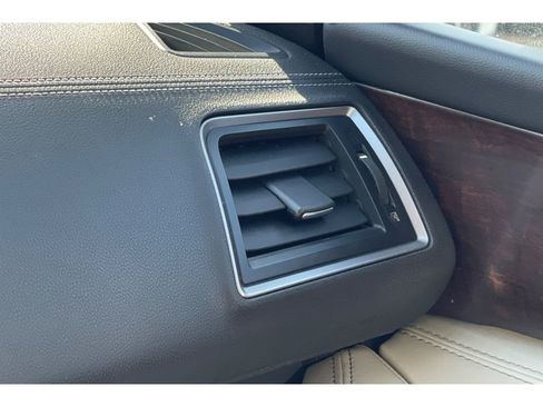 Used 2019 Subaru Ascent Touring image 29