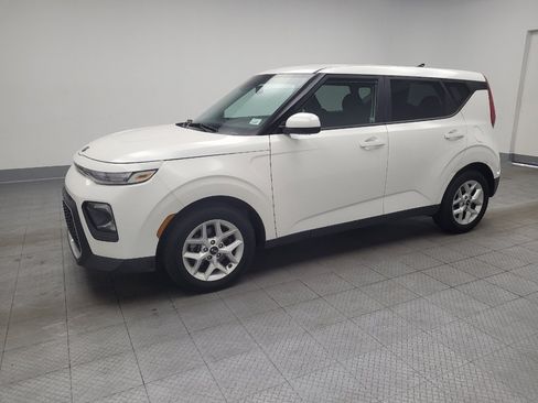 Used 2021 Kia Soul S FWD image 2