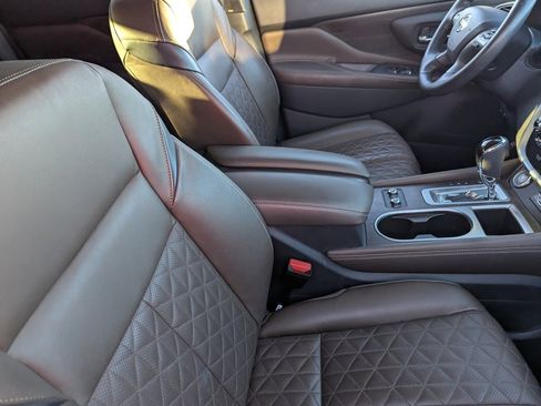 Used 2022 Nissan Murano Platinum w/ Cargo Package image 11