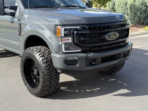Used 2021 Ford F350 Lariat AWD/4WD image 3