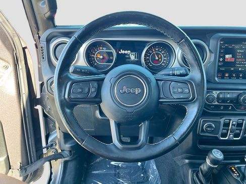 Certified 2021 Jeep Gladiator Sport w/ Quick Order Package 24Q 80Th AWD/4WD image 11