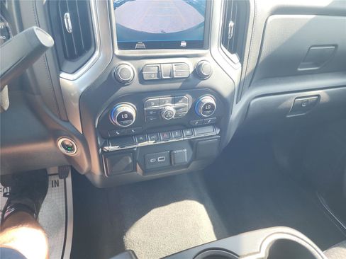 Used 2020 Chevrolet Silverado 1500 LT w/ All-Star Edition image 36