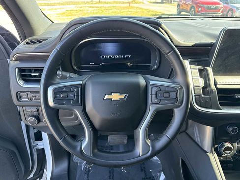 Used 2024 Chevrolet Suburban LT AWD/4WD image 28
