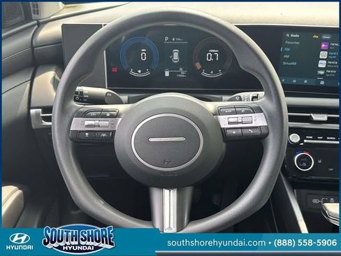 Certified 2025 Hyundai Tucson SEL AWD/4WD image 16